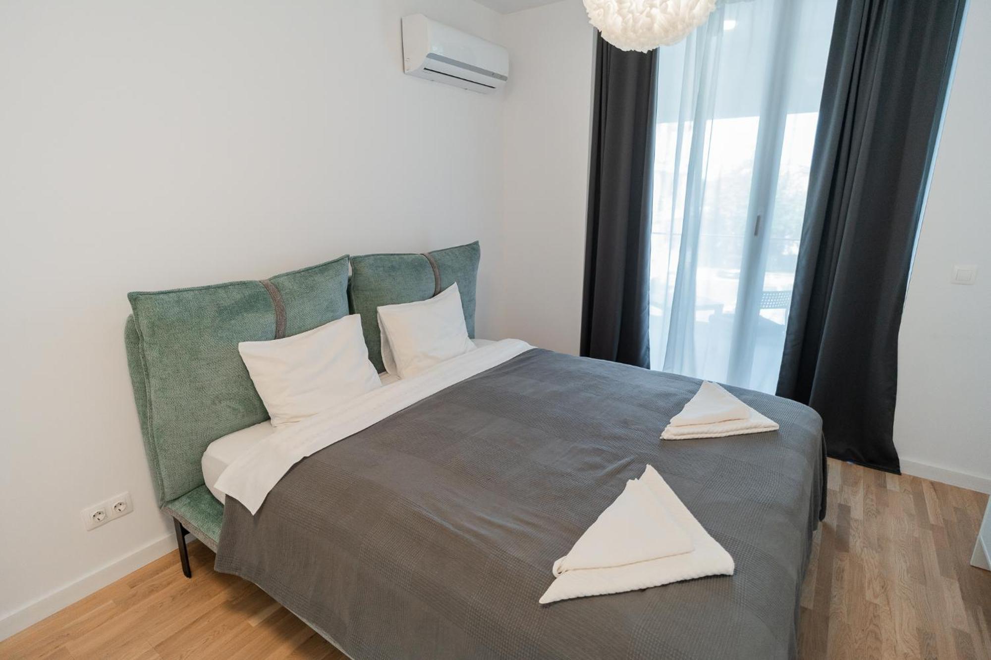 Lagoon Park Apartments With Beach View Bucarest Exterior foto